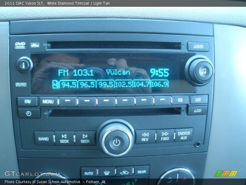 White Diamond Tintcoat / Light Tan 2011 GMC Yukon SLT