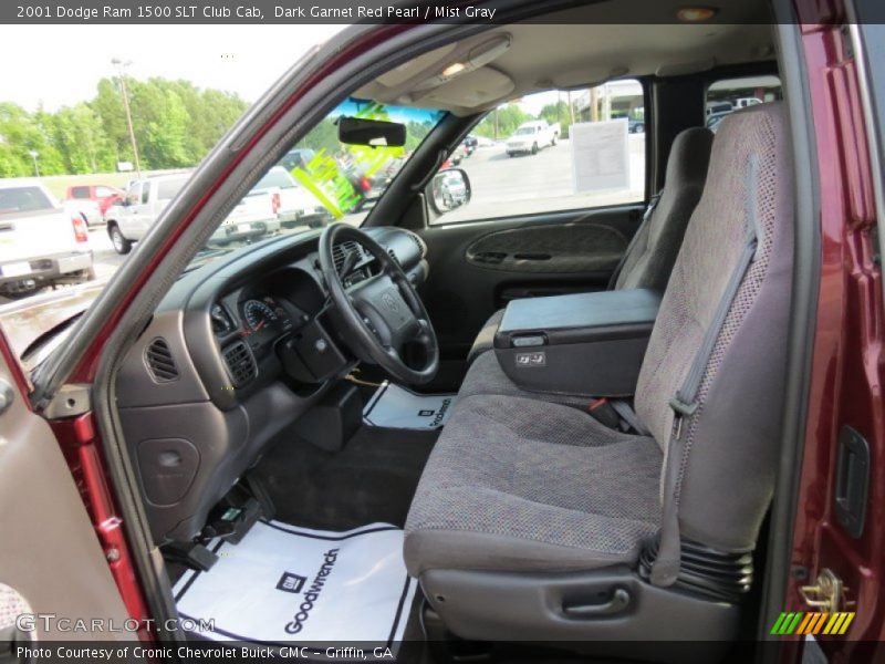 Dark Garnet Red Pearl / Mist Gray 2001 Dodge Ram 1500 SLT Club Cab