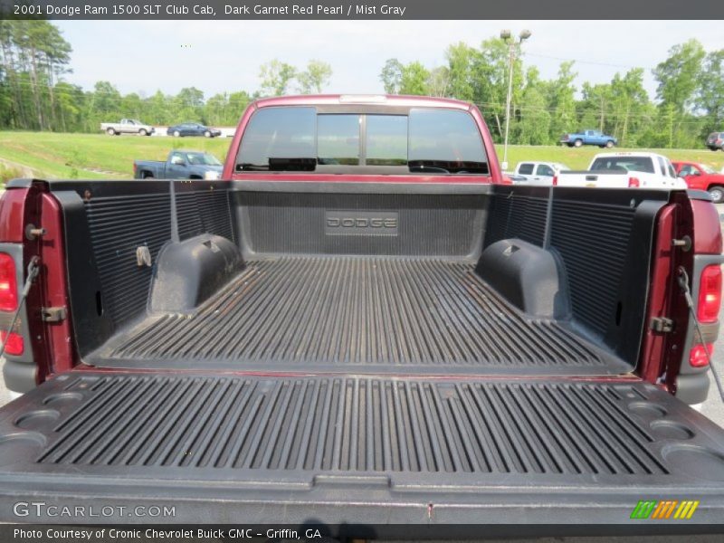  2001 Ram 1500 SLT Club Cab Trunk