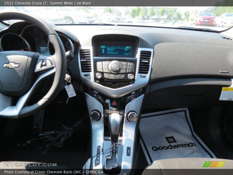 Summit White / Jet Black 2012 Chevrolet Cruze LT