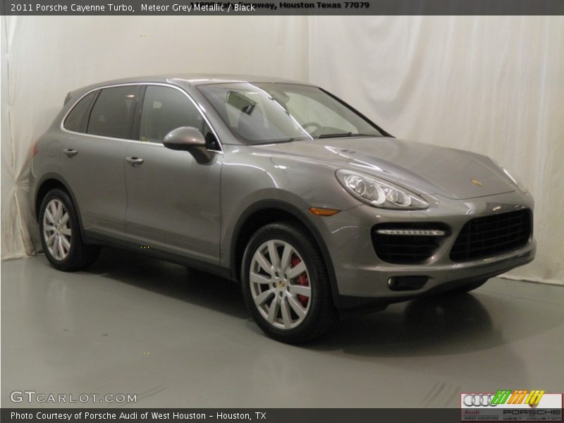 Meteor Grey Metallic / Black 2011 Porsche Cayenne Turbo