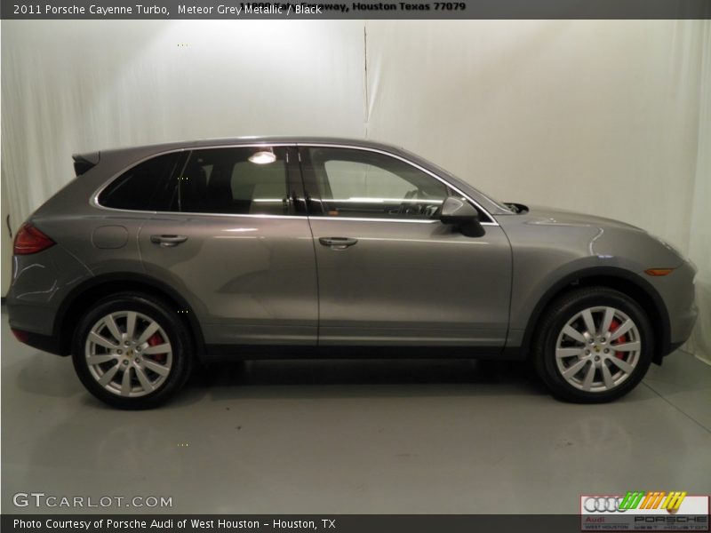 Meteor Grey Metallic / Black 2011 Porsche Cayenne Turbo