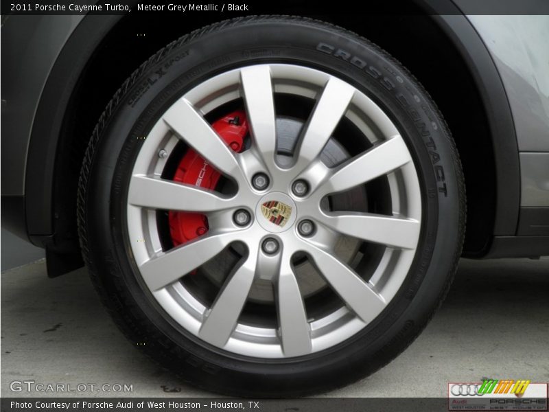 Meteor Grey Metallic / Black 2011 Porsche Cayenne Turbo