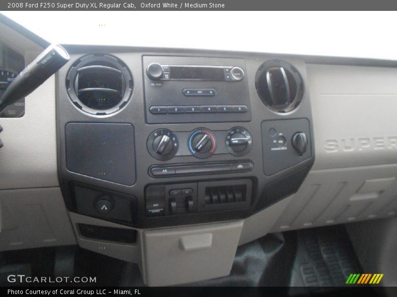 Oxford White / Medium Stone 2008 Ford F250 Super Duty XL Regular Cab