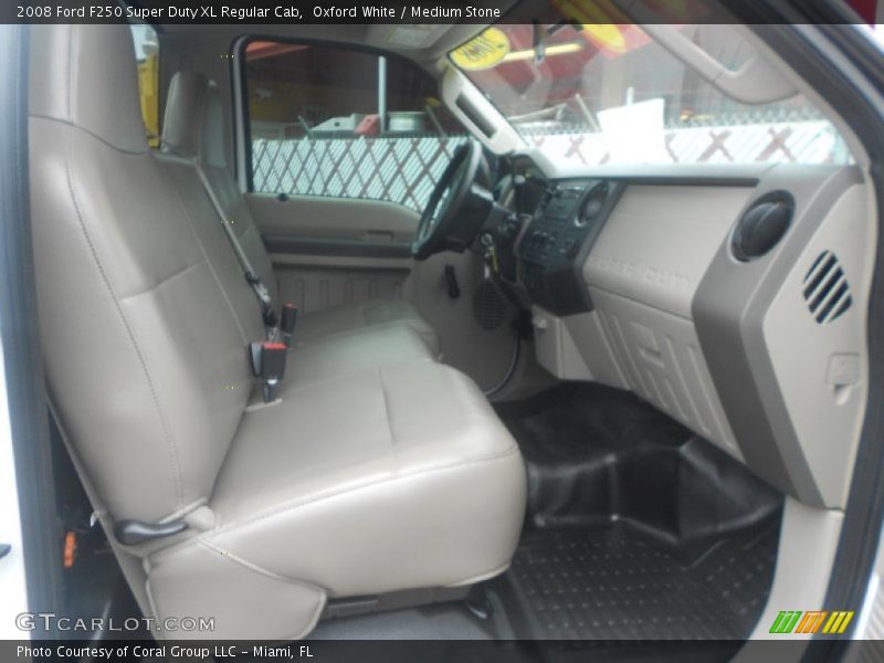Oxford White / Medium Stone 2008 Ford F250 Super Duty XL Regular Cab