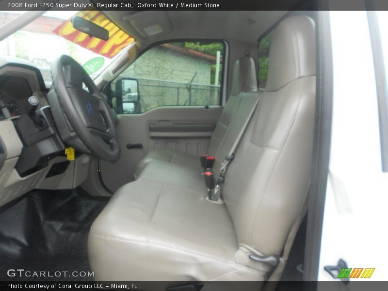 Oxford White / Medium Stone 2008 Ford F250 Super Duty XL Regular Cab