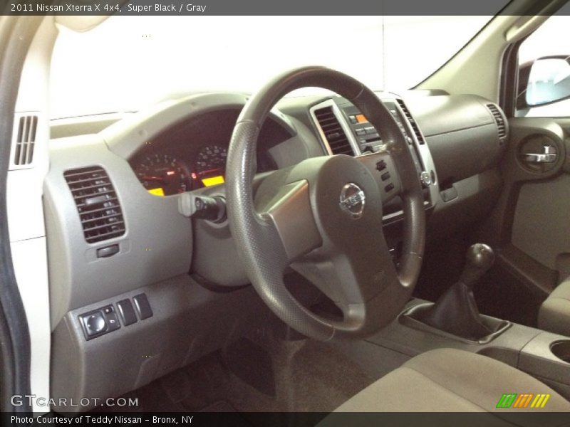 Super Black / Gray 2011 Nissan Xterra X 4x4