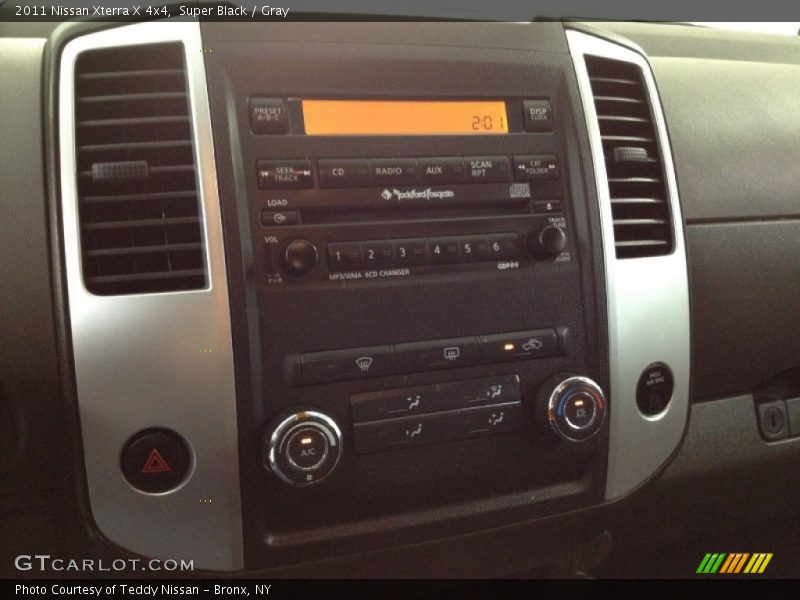 Super Black / Gray 2011 Nissan Xterra X 4x4