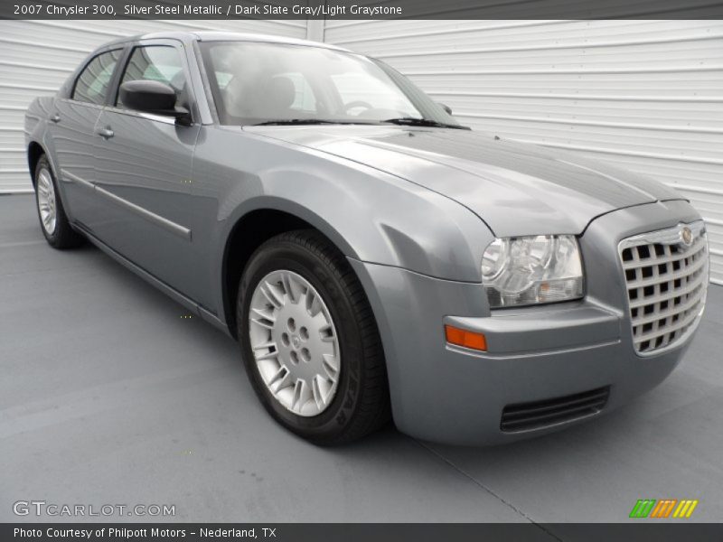 Front 3/4 View of 2007 300 