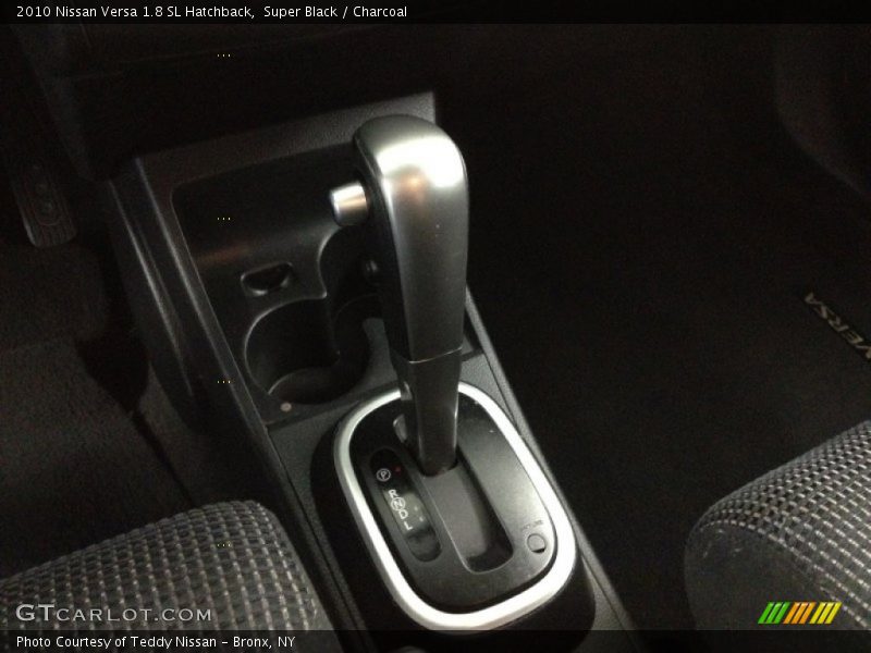 Super Black / Charcoal 2010 Nissan Versa 1.8 SL Hatchback