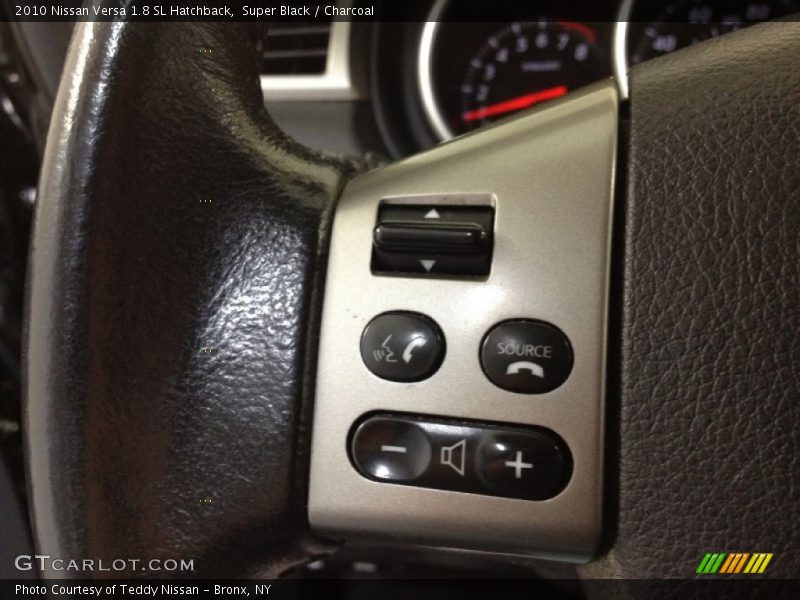 Super Black / Charcoal 2010 Nissan Versa 1.8 SL Hatchback