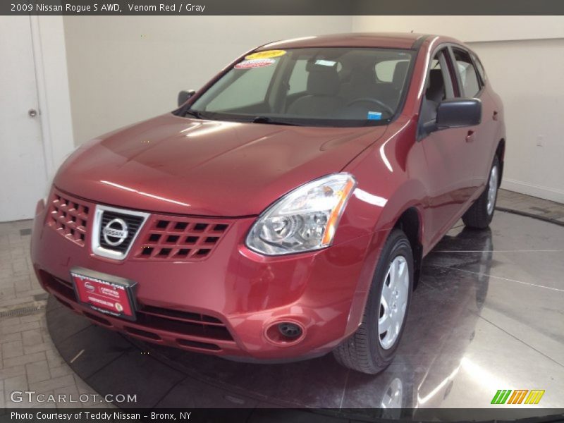 Venom Red / Gray 2009 Nissan Rogue S AWD
