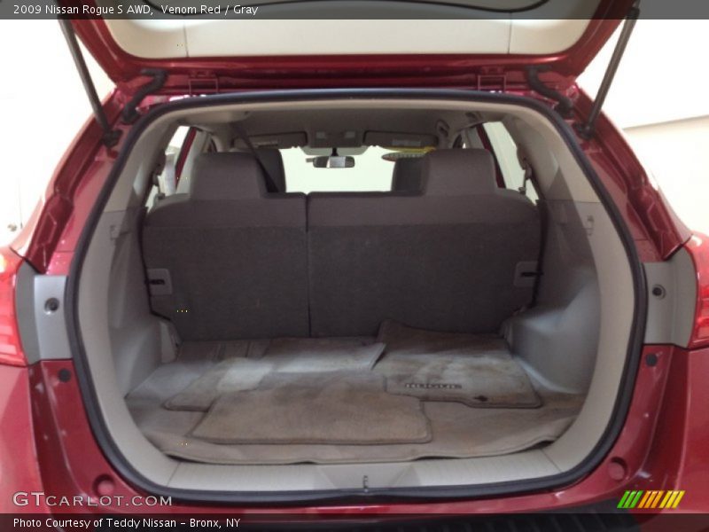 Venom Red / Gray 2009 Nissan Rogue S AWD