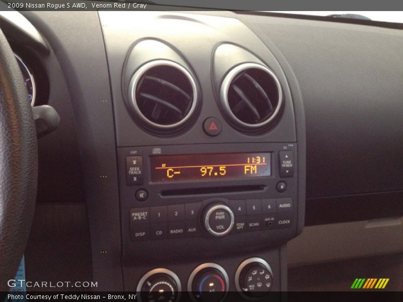 Venom Red / Gray 2009 Nissan Rogue S AWD