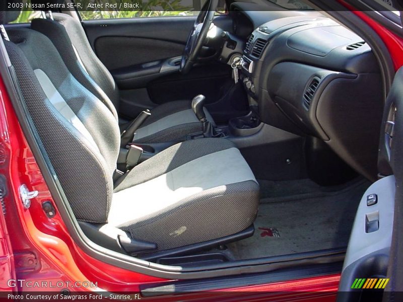 Aztec Red / Black 2003 Nissan Sentra SE-R