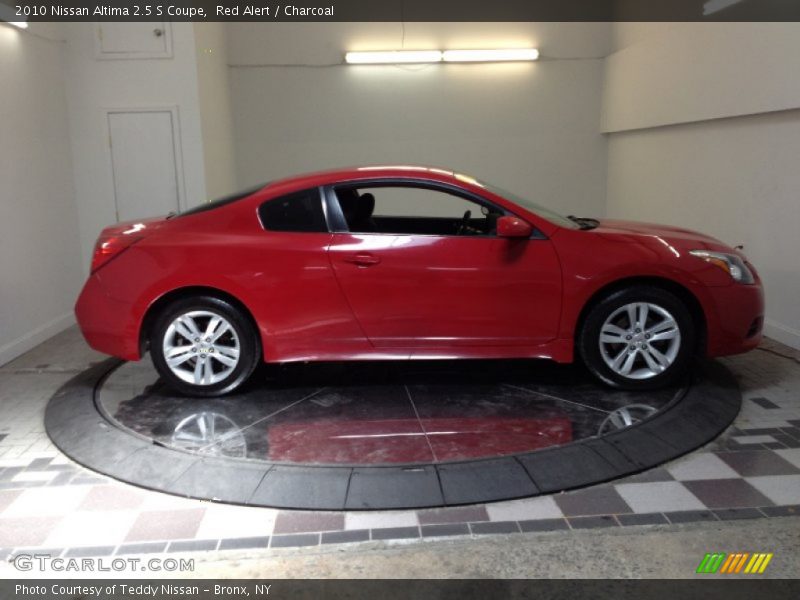 Red Alert / Charcoal 2010 Nissan Altima 2.5 S Coupe