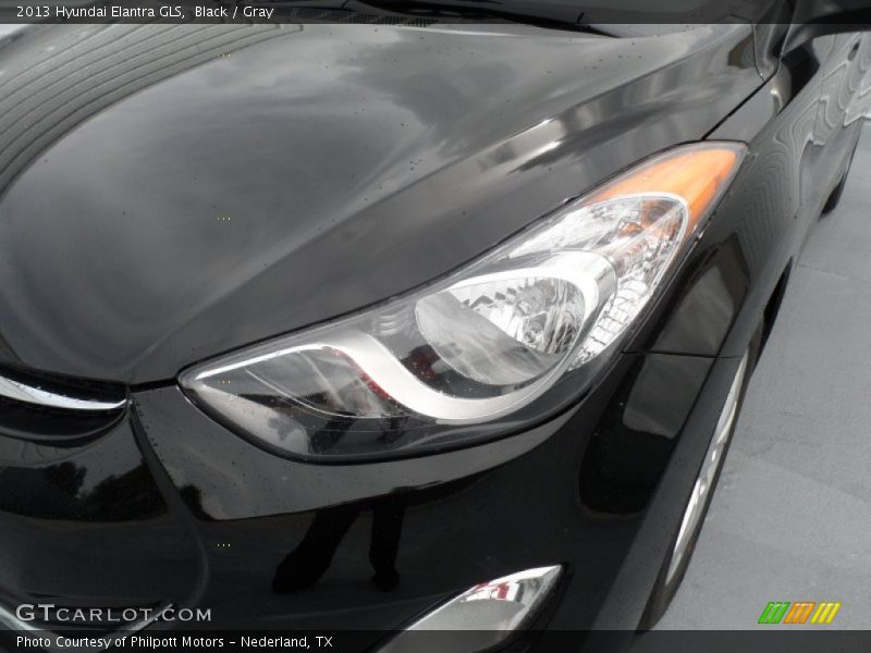 Black / Gray 2013 Hyundai Elantra GLS