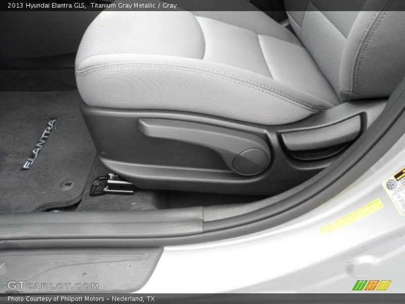 Titanium Gray Metallic / Gray 2013 Hyundai Elantra GLS