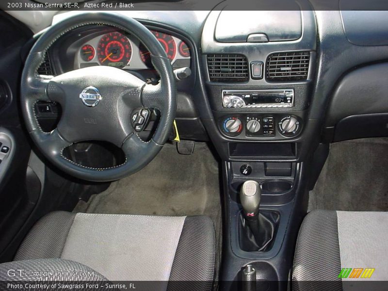 Aztec Red / Black 2003 Nissan Sentra SE-R
