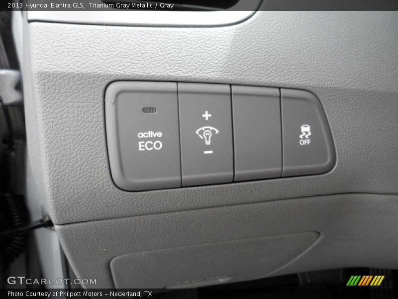 Titanium Gray Metallic / Gray 2013 Hyundai Elantra GLS