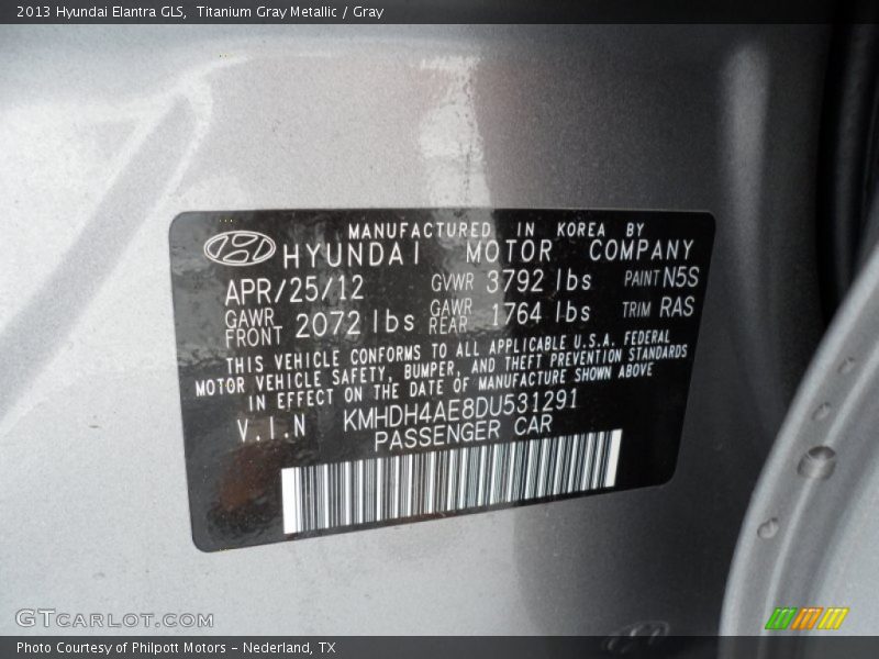 Titanium Gray Metallic / Gray 2013 Hyundai Elantra GLS