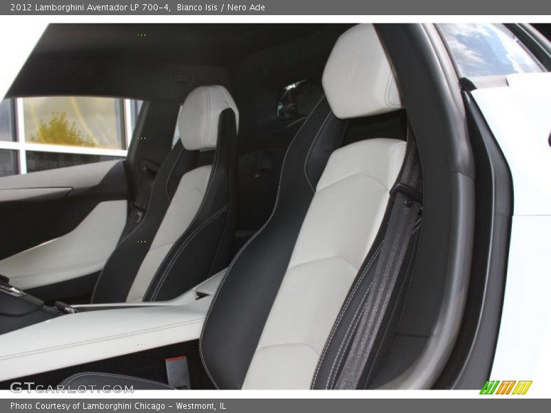 Front Seat of 2012 Aventador LP 700-4