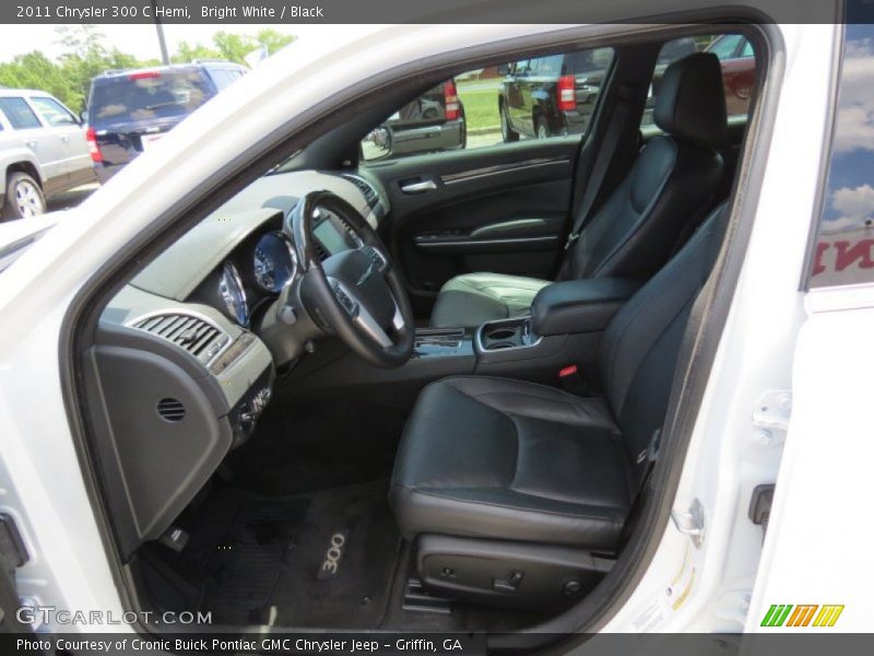 Bright White / Black 2011 Chrysler 300 C Hemi