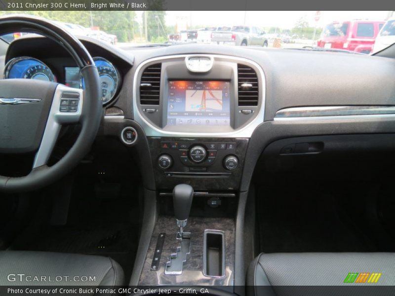 Bright White / Black 2011 Chrysler 300 C Hemi