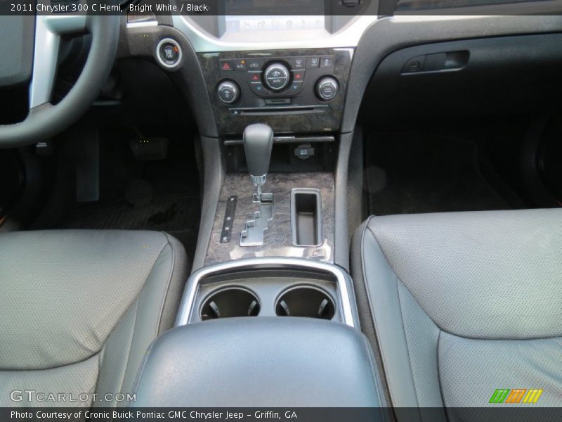 Bright White / Black 2011 Chrysler 300 C Hemi