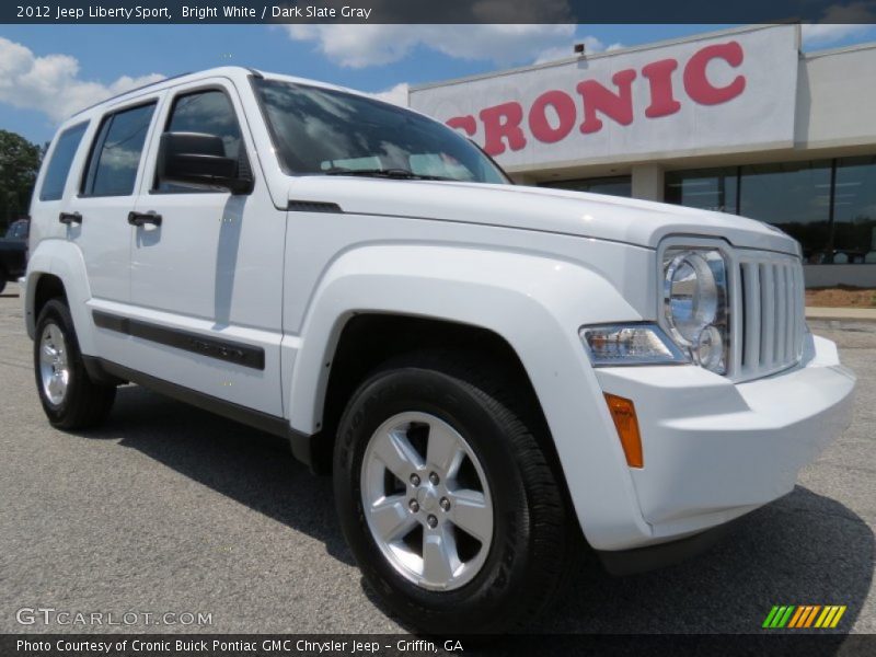 Bright White / Dark Slate Gray 2012 Jeep Liberty Sport