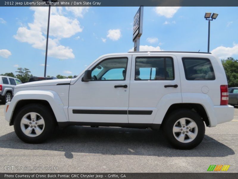 Bright White / Dark Slate Gray 2012 Jeep Liberty Sport