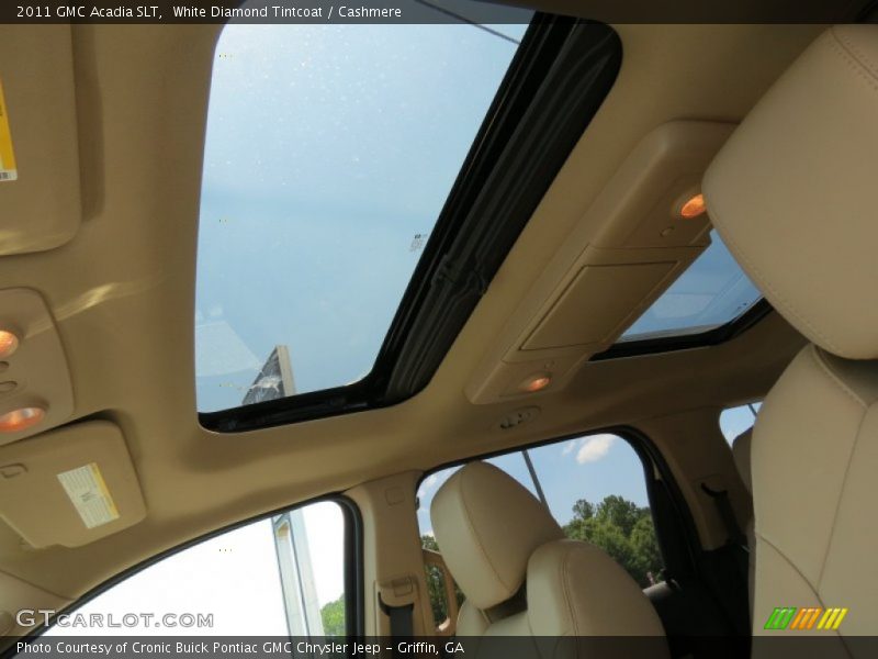 White Diamond Tintcoat / Cashmere 2011 GMC Acadia SLT