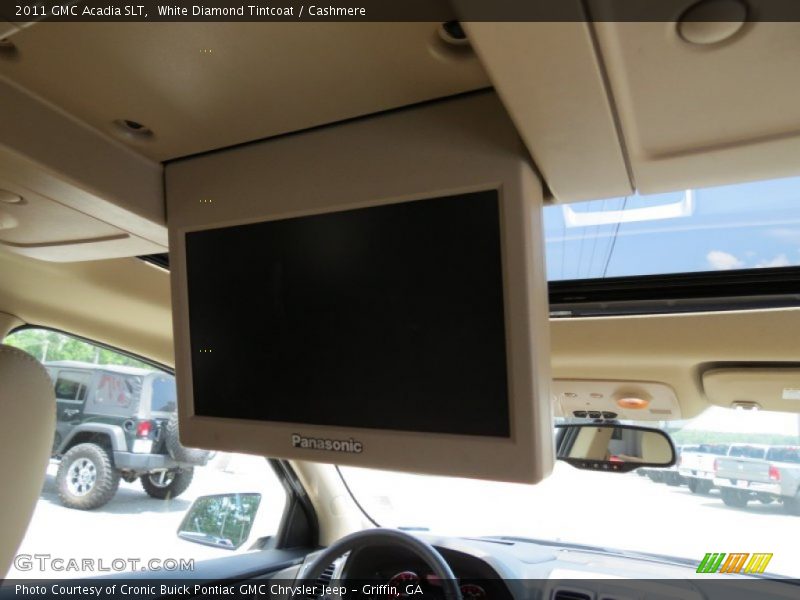 White Diamond Tintcoat / Cashmere 2011 GMC Acadia SLT