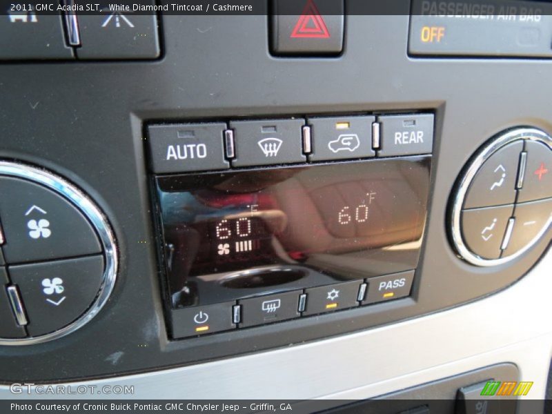 White Diamond Tintcoat / Cashmere 2011 GMC Acadia SLT