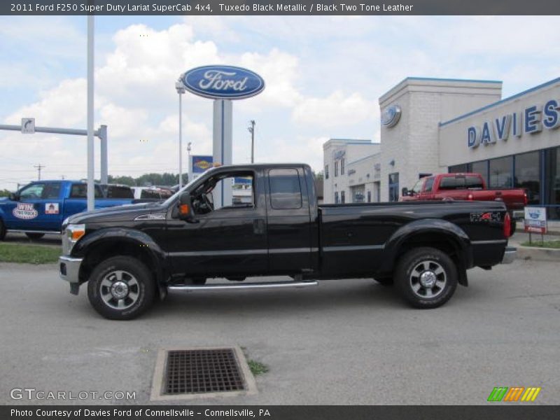 Tuxedo Black Metallic / Black Two Tone Leather 2011 Ford F250 Super Duty Lariat SuperCab 4x4