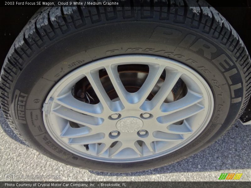 Cloud 9 White / Medium Graphite 2003 Ford Focus SE Wagon