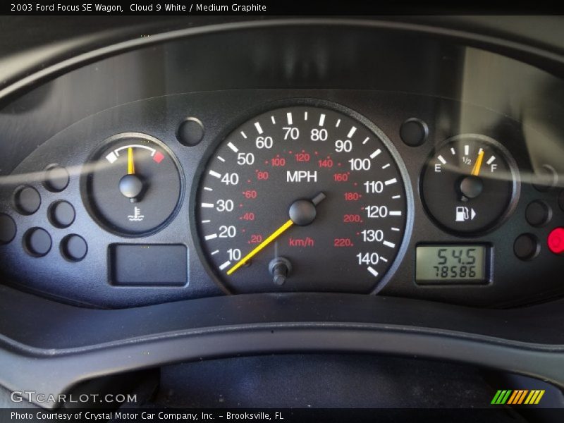 Cloud 9 White / Medium Graphite 2003 Ford Focus SE Wagon