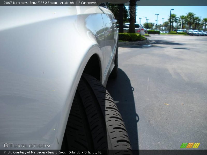 Arctic White / Cashmere 2007 Mercedes-Benz E 350 Sedan