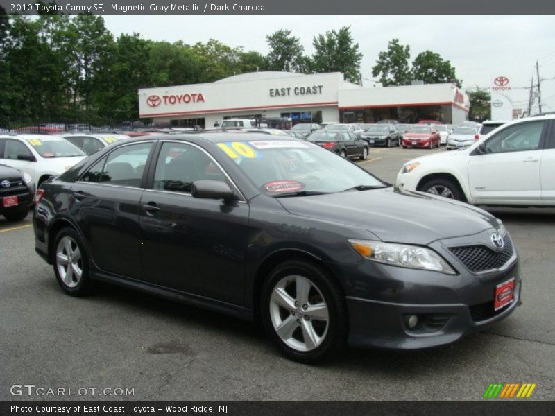 Magnetic Gray Metallic / Dark Charcoal 2010 Toyota Camry SE