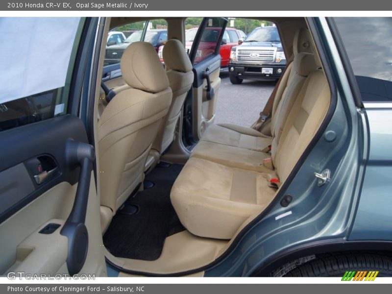 Rear Seat of 2010 CR-V EX