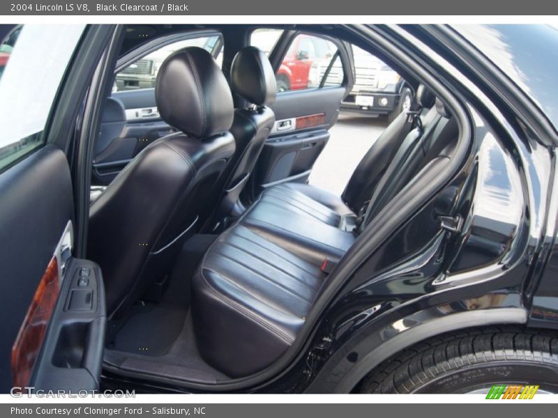 Black Clearcoat / Black 2004 Lincoln LS V8