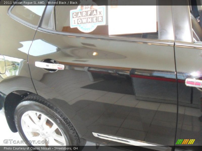 Wicked Black / Black 2011 Nissan Rogue SL AWD
