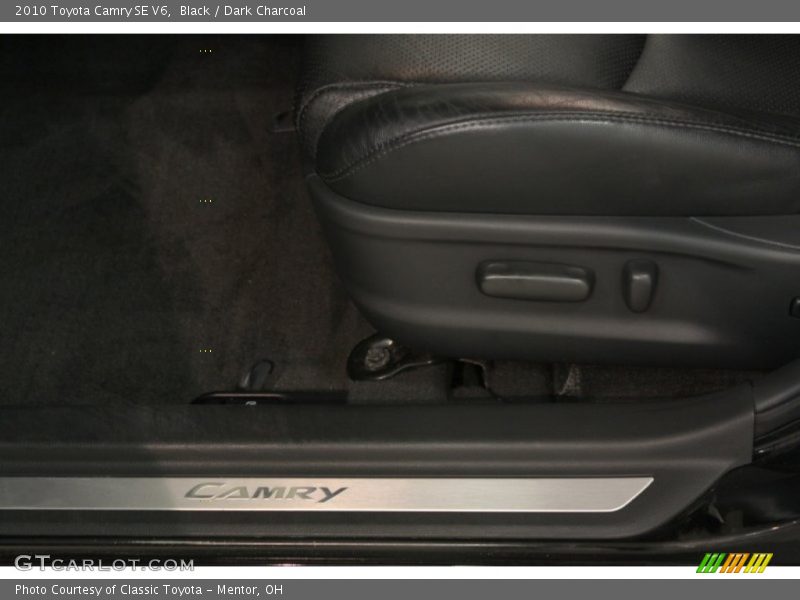 Black / Dark Charcoal 2010 Toyota Camry SE V6