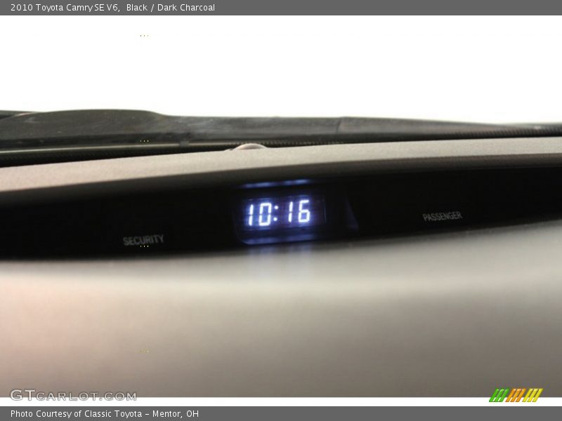 Black / Dark Charcoal 2010 Toyota Camry SE V6