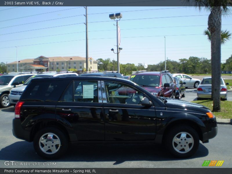 Black / Gray 2003 Saturn VUE V6