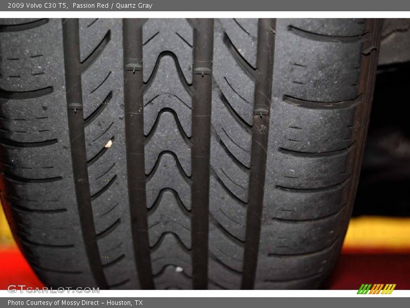Passion Red / Quartz Gray 2009 Volvo C30 T5