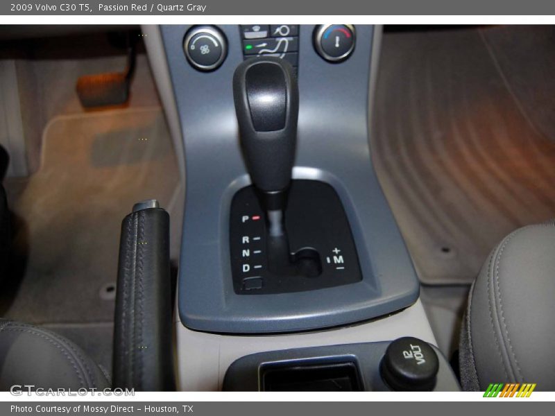 Passion Red / Quartz Gray 2009 Volvo C30 T5