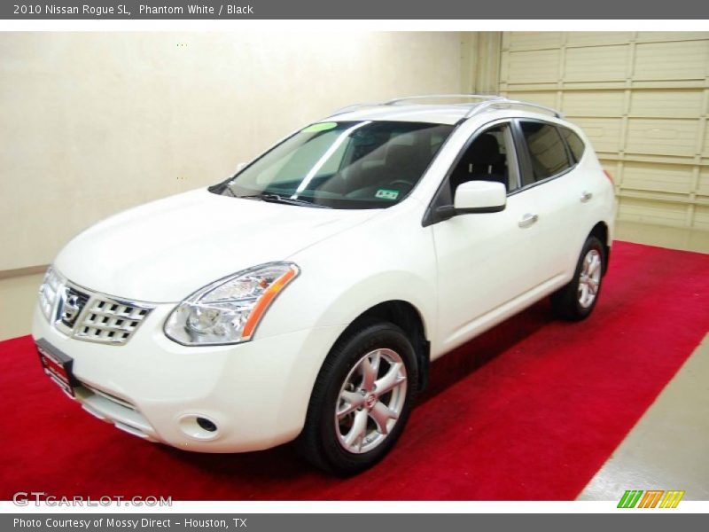 Phantom White / Black 2010 Nissan Rogue SL