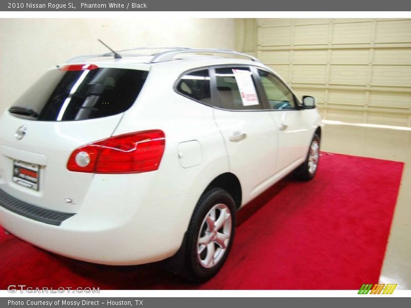 Phantom White / Black 2010 Nissan Rogue SL