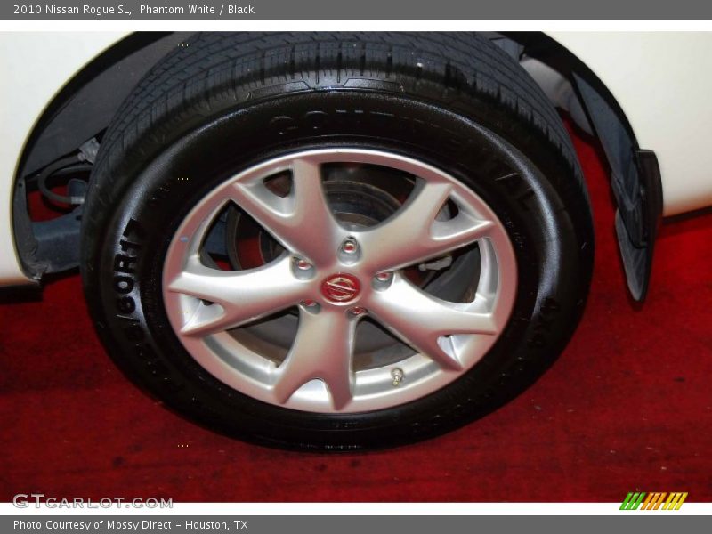 Phantom White / Black 2010 Nissan Rogue SL